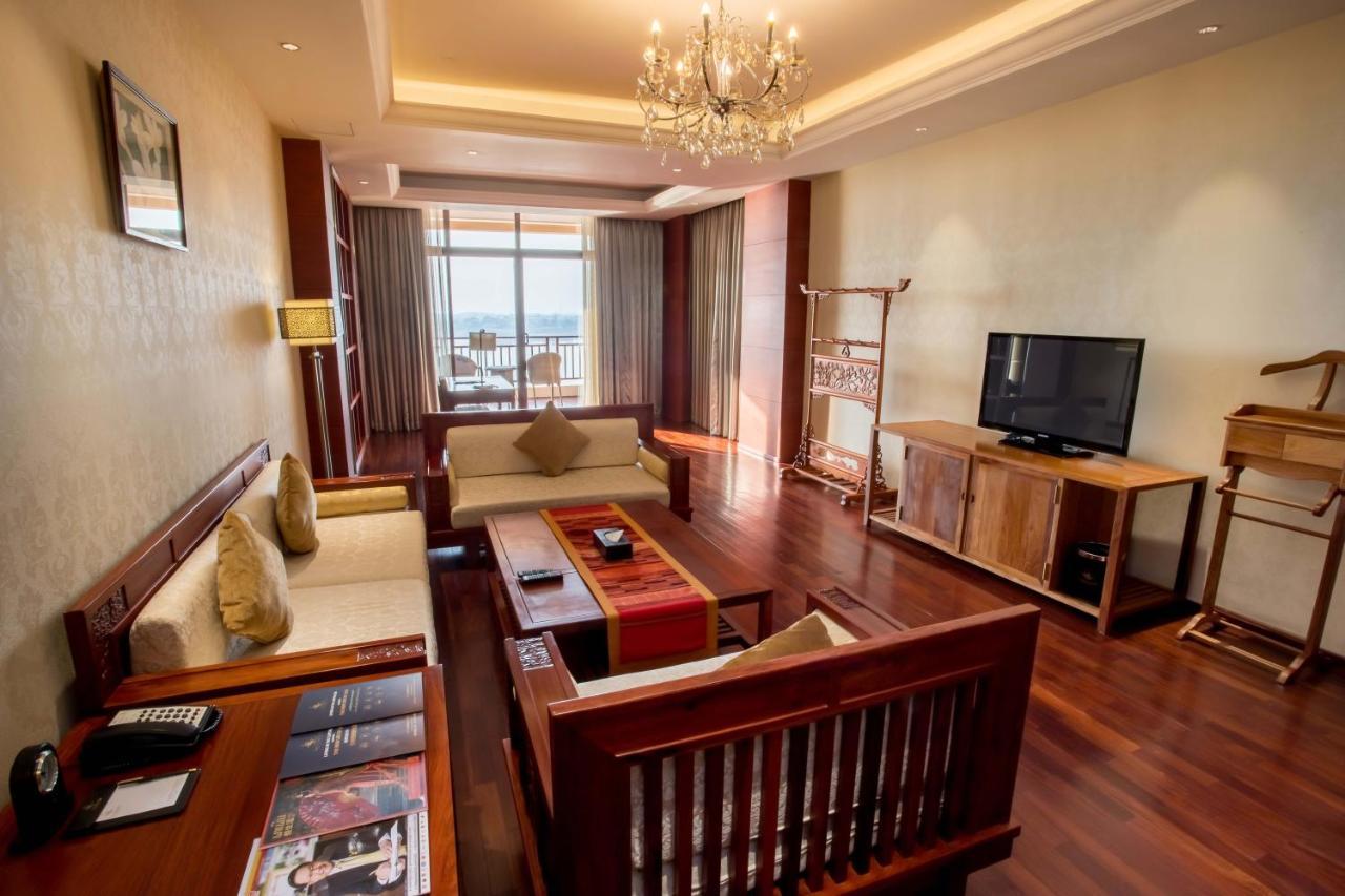 Landmark Mekong Riverside Hotel Vientiane Exteriör bild